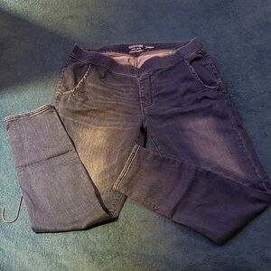 Signature by Levi Strauss Jogger Jeans in Dark Blue, Size L/XL